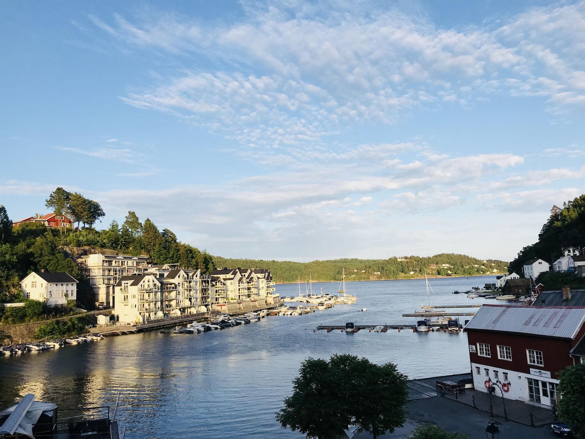 Tvedestrand Fjordhotell - Unike Hoteller Экстерьер фото